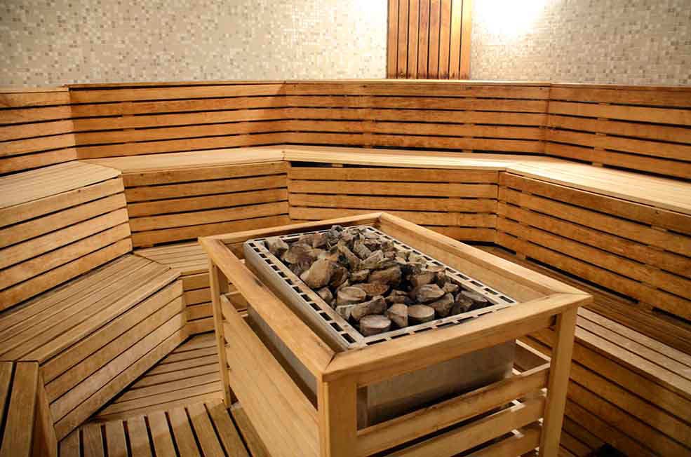 Relax med sauna steiner detaljer ved Clarion Collection Hotel Kompaniet Nyköping